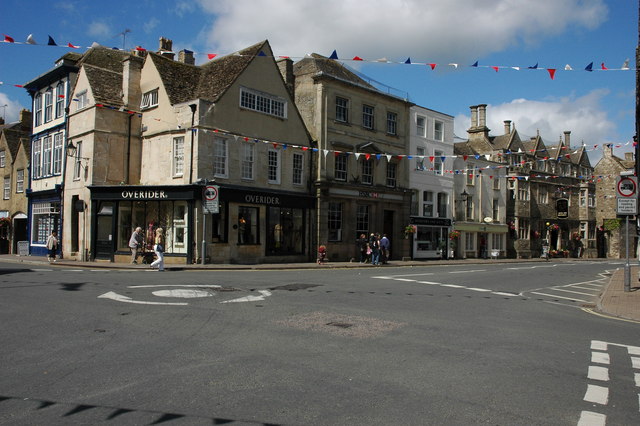 Tetbury Market House and honey-stoned Cotswold streets.